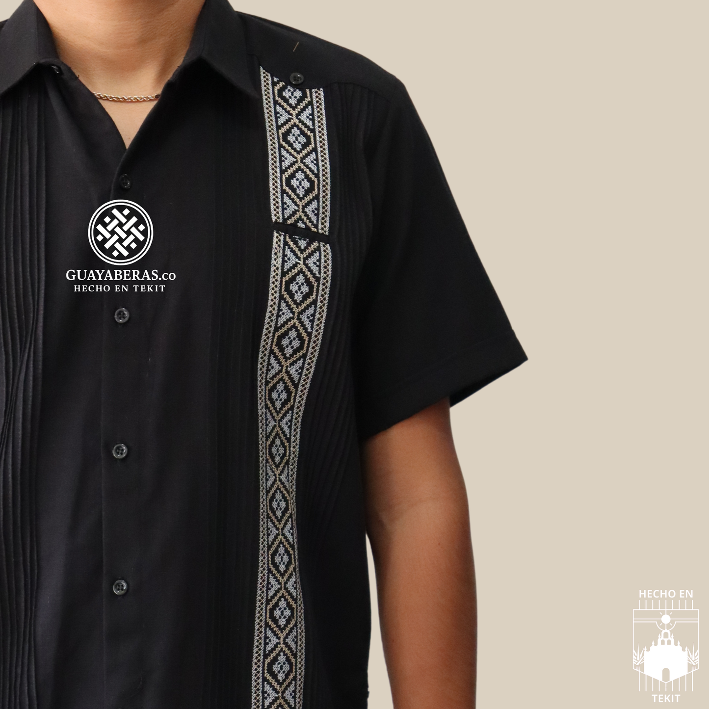 Guayabera Calderon Negra Manga Corta