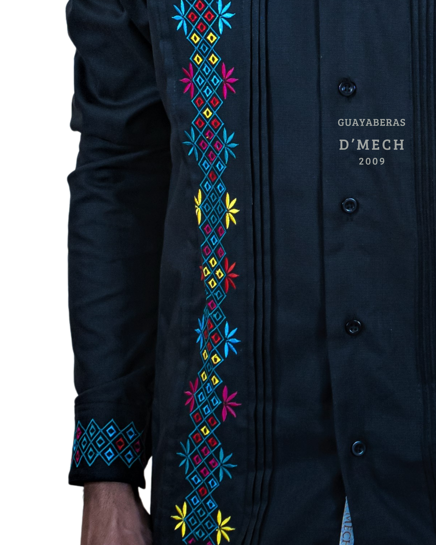 Guayabera Caballero Piña Manga Larga Con Bordado de Colores