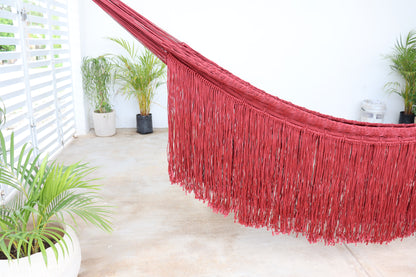 Hamaca de Flecos Macramé en Hilo Nailon Color Vino